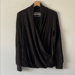 Maeve by Anthropologie Maeve Rafela Hacci Surplice Top in Black size XS‎